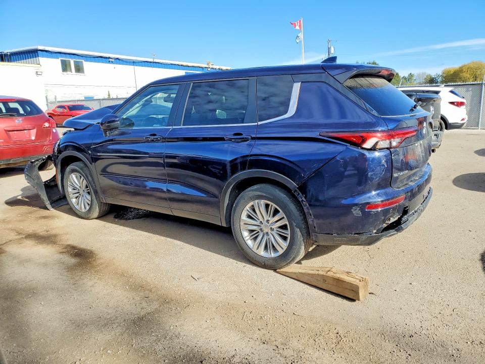 Photo 2 from auction – 2022 MITSUBISHI OUTLANDER with VIN JA4J4TA81NZ605866
