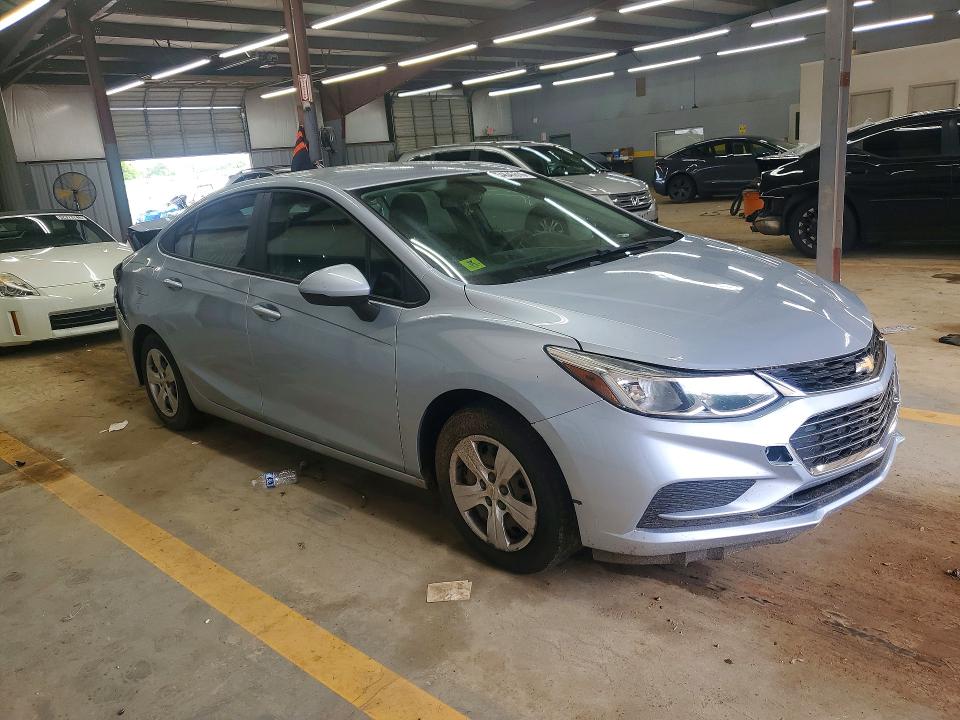 Photo 4 from auction – 2017 CHEVROLET CRUZE with VIN 1G1BC5SM7H7128728