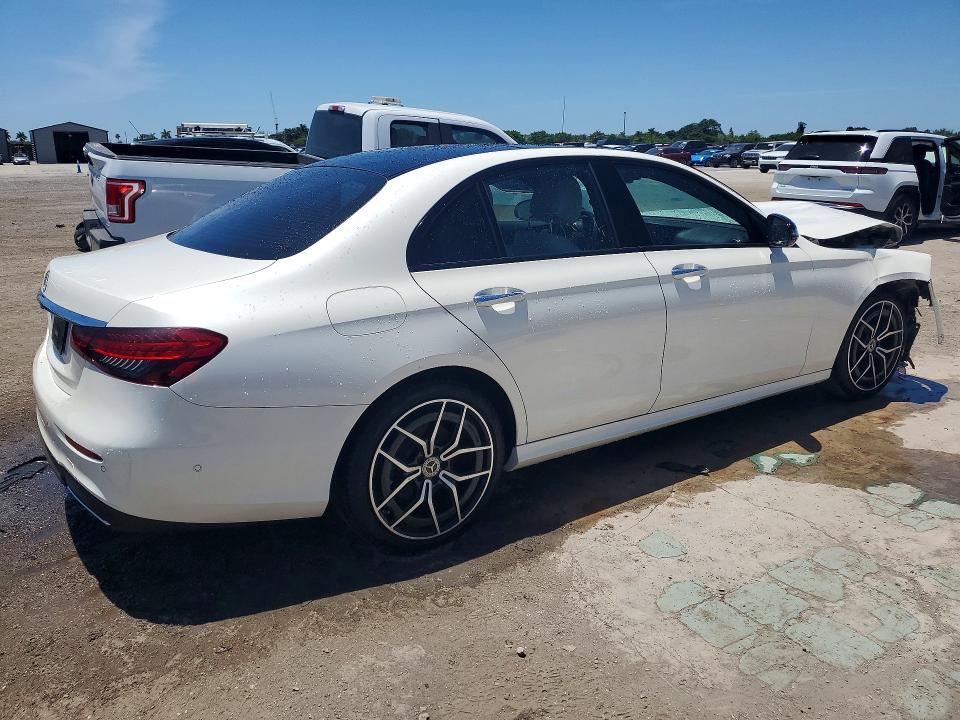 Photo 3 from auction – 2021 MERCEDES-BENZ E with VIN W1KZF8DB0MA931927