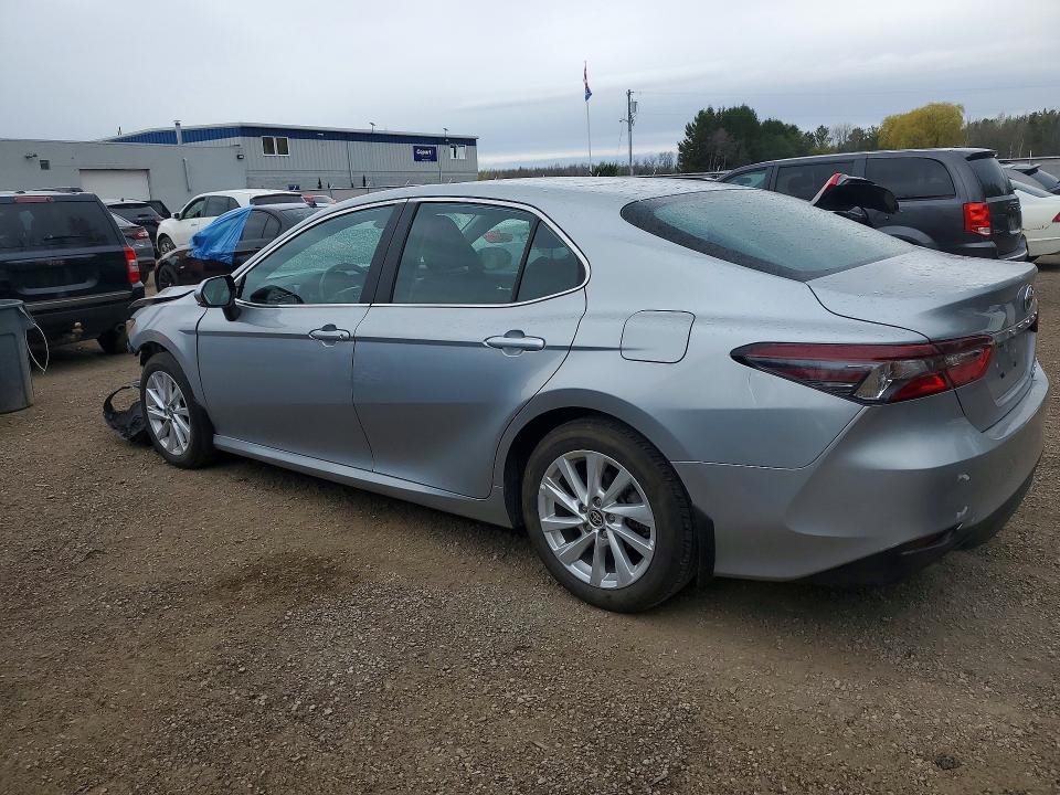 Photo 2 from auction – 2023 TOYOTA CAMRY with VIN 4T1C31AK2PU058250