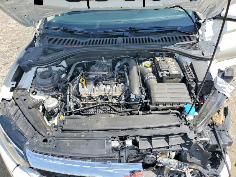 Photo 11 from auction – 2020 VOLKSWAGEN JETTA with VIN 3FA6P0H72DR105562
