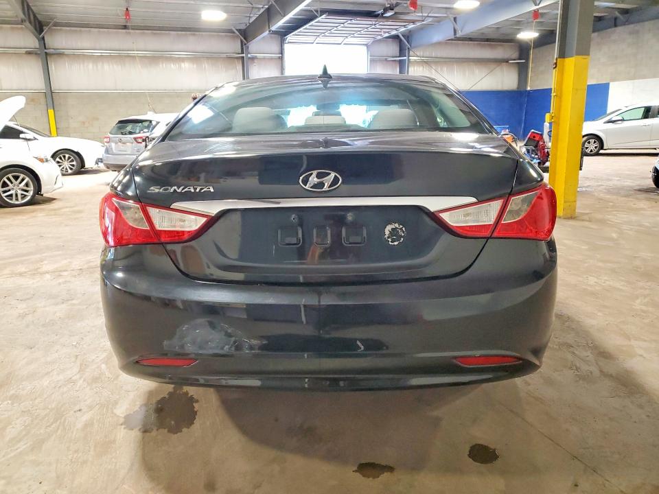 Zdjęcie 6 z aukcji – 2011 HYUNDAI SONATA z VIN 5NPEB4AC3BH302114