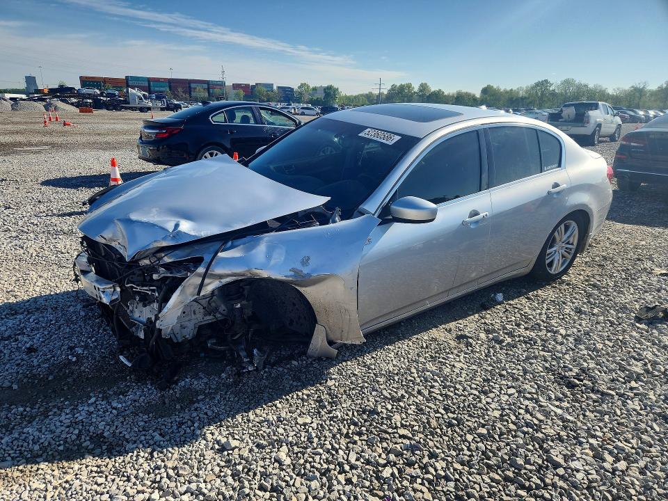 2013 INFINITI G37 SEDAN
