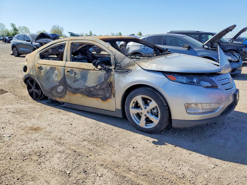 Photo 4 from auction – 2015 CHEVROLET VOLT with VIN 1G1RB6E47FU107668