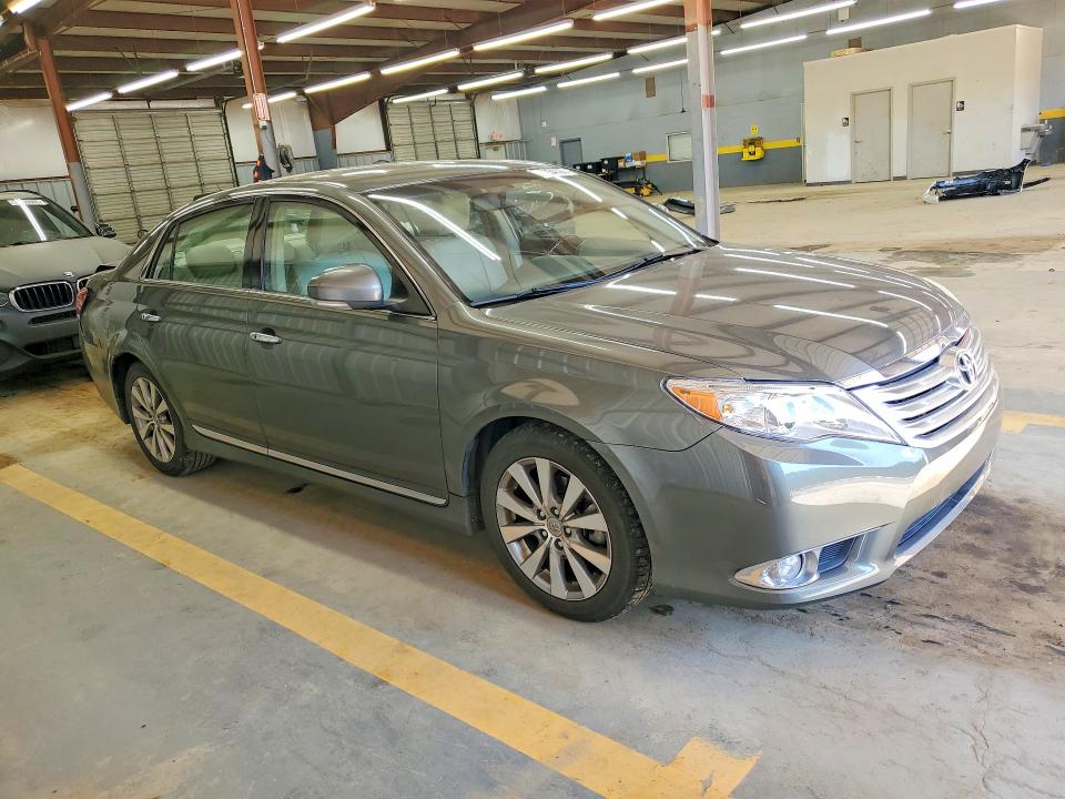 Photo 4 from auction – 2011 TOYOTA AVALON with VIN 4T1BK3DB6BU383675