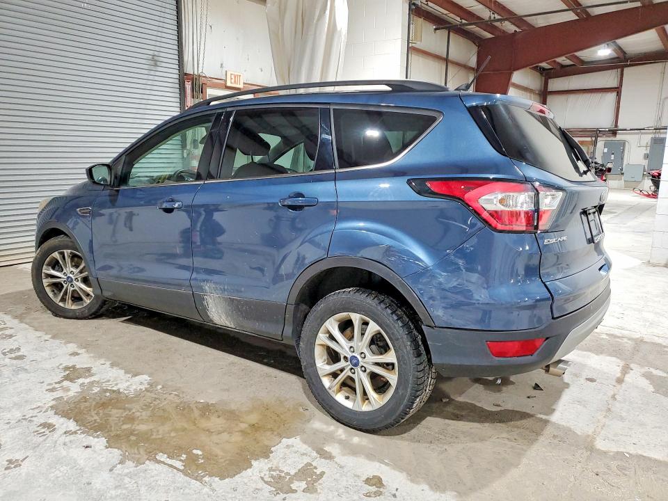 Photo 2 from auction – 2018 FORD ESCAPE with VIN 1FMCU9HD5JUA02829