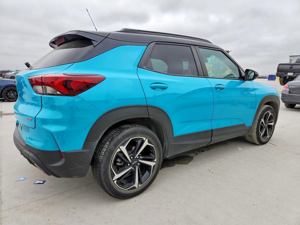 Photo 3 from auction – 2021 CHEVROLET TRAILBLAZER with VIN KL79MTSL1MB039725