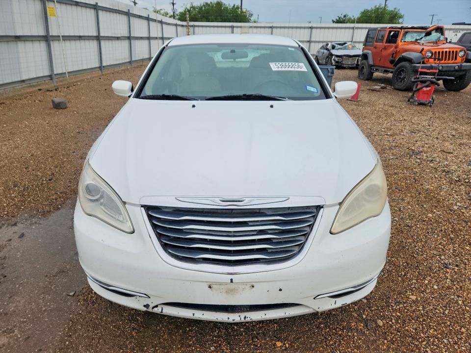 Photo 5 from auction – 2014 CHRYSLER 200 with VIN 1C3CCBAB6EN205434
