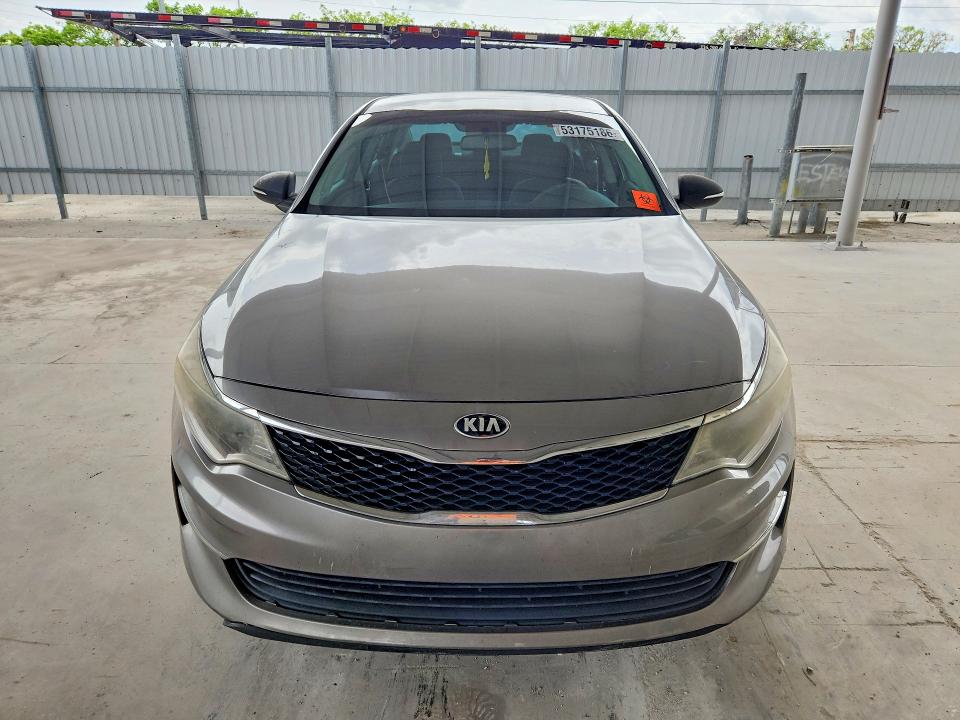 Photo 5 from auction – 2017 KIA OPTIMA with VIN 5XXGT4L39HG175490