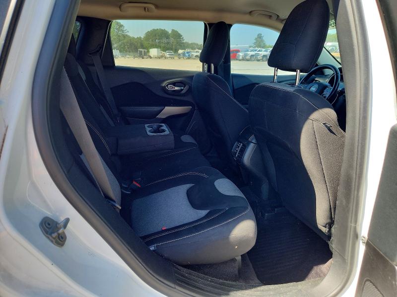 Photo 11 from auction – 2018 JEEP CHEROKEE with VIN 1C4PJLCB6JD511393