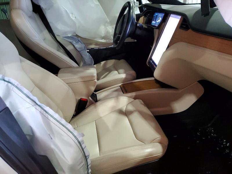 Photo 7 from auction – 2021 TESLA MODEL X with VIN 5YJXCDE29MF321579