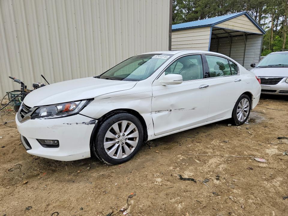 HONDA ACCORD 2015 with VIN 1HGCR3F80FA011795 - Photo from auction