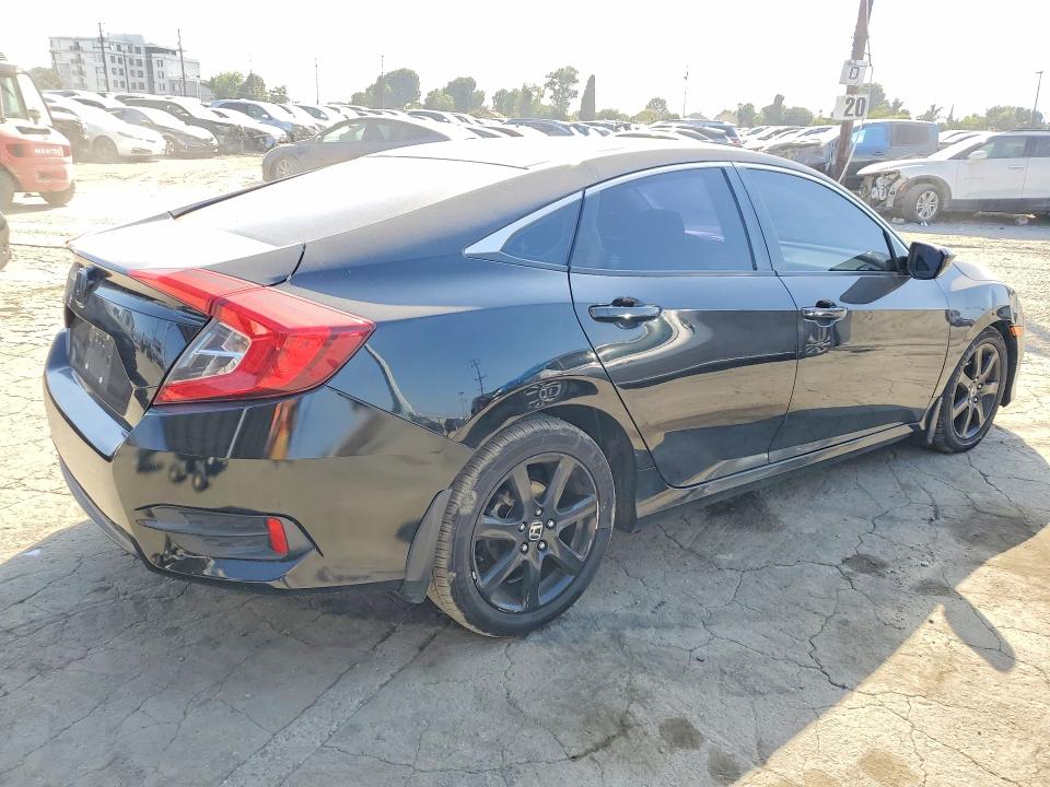 Photo 3 from auction – 2016 HONDA CIVIC with VIN 2HGFC2F56GH543327