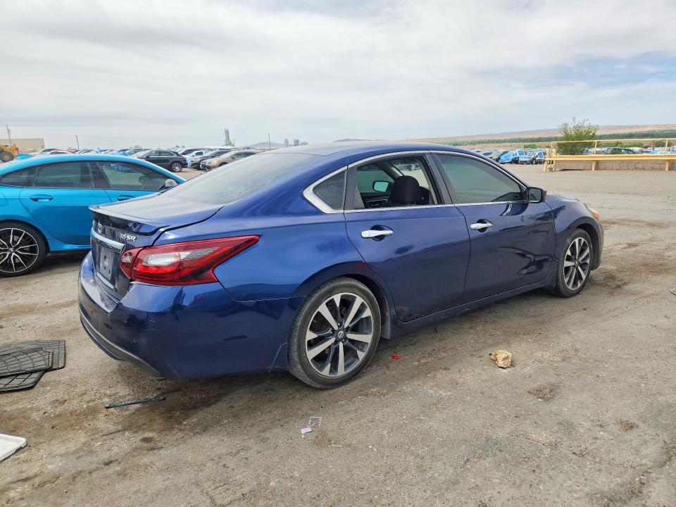 Photo 3 from auction – 2017 NISSAN ALTIMA with VIN 1N4BL3AP8HC195682