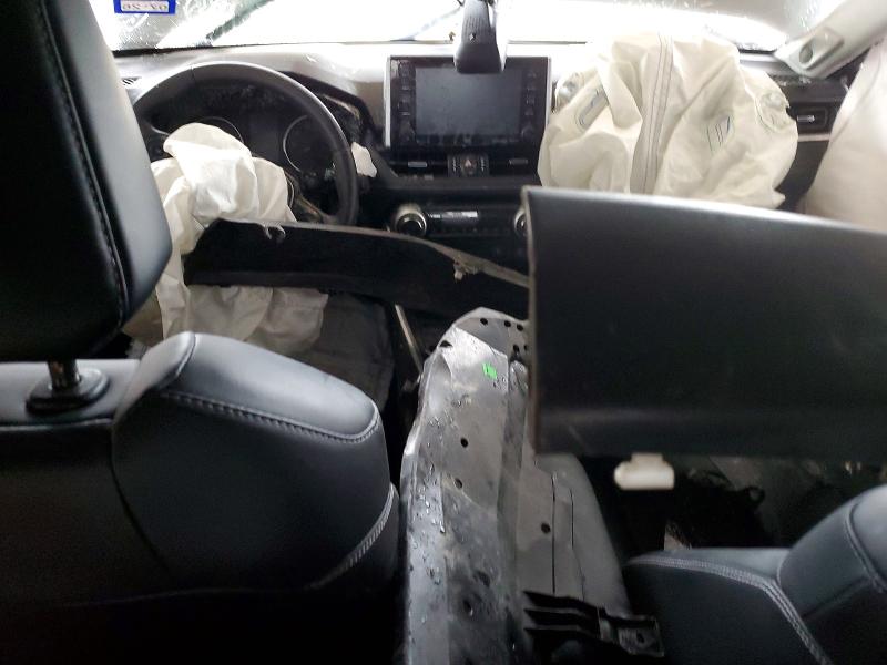 صورة رقم 8 من المزاد - 2021 TOYOTA RAV4 مع VIN 2T3C1RFV2MC153774