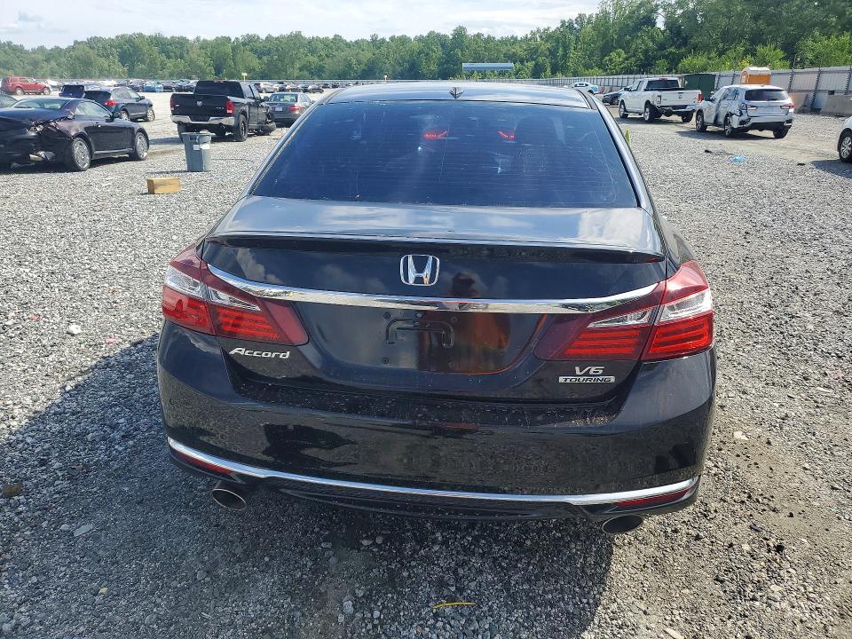 Photo 6 from auction – 2016 HONDA ACCORD with VIN 1HGCR3F98GA032226