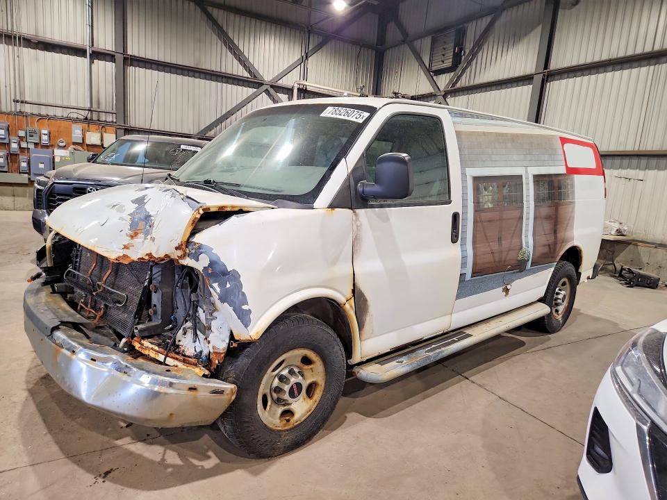 Zdjęcie 1 z aukcji – 2015 GMC SAVANA z VIN 1GTW7FCF5F1162329