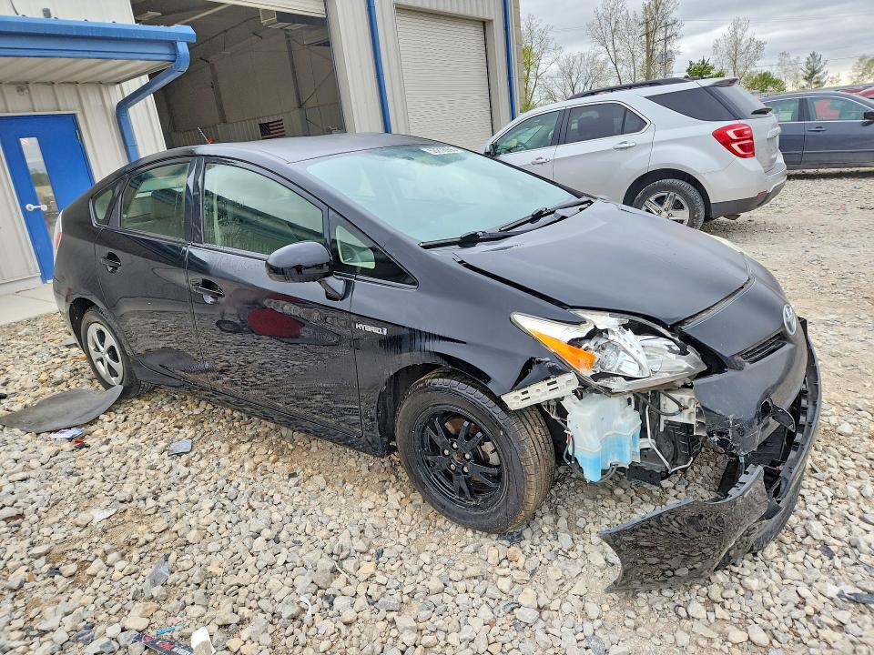 Photo 4 from auction – 2015 TOYOTA PRIUS with VIN JTDKN3DU2F0439380