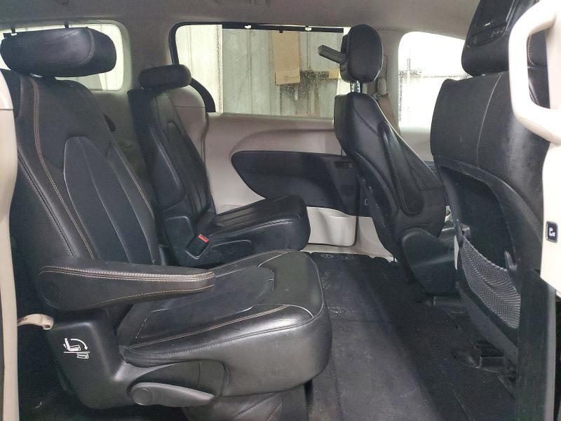 Photo 11 from auction – 2017 CHRYSLER PACIFICA with VIN 2C4RC1BG7HR560727