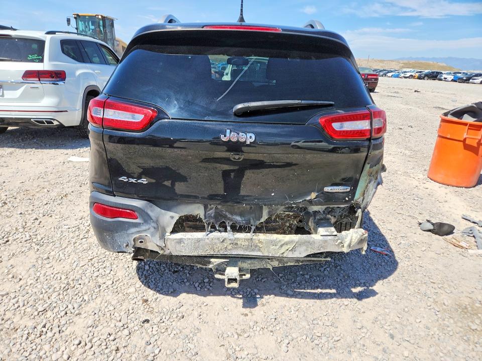 Photo 6 from auction – 2016 JEEP CHEROKEE with VIN 1C4PJMCB8GW182568