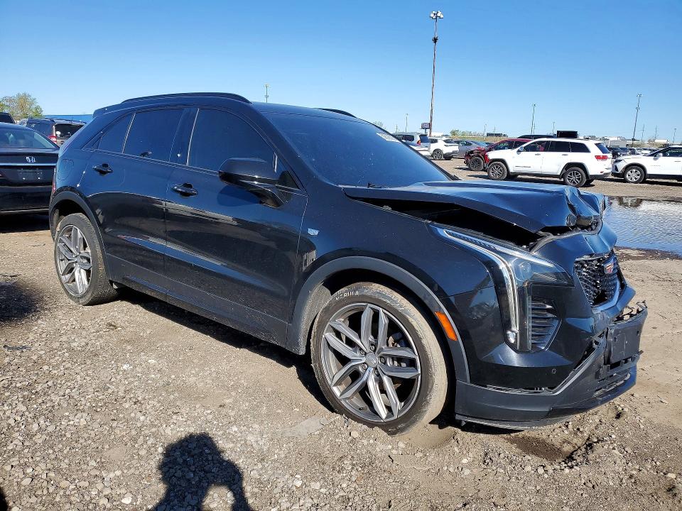 Photo 4 from auction – 2019 CADILLAC XT4 with VIN 1GYFZFR40KF120500