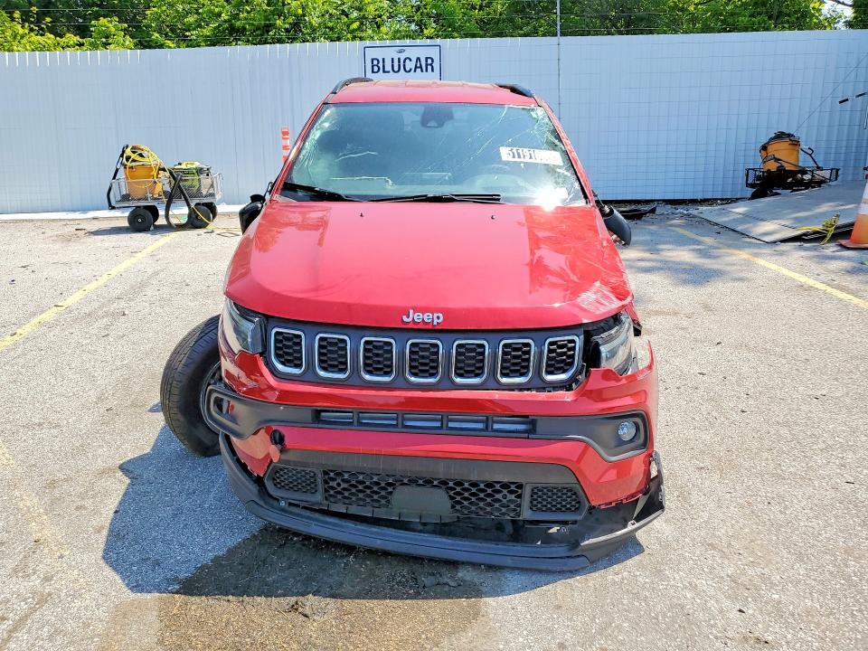 Photo 5 from auction – 2025 JEEP COMPASS with VIN 3C4NJDBN9ST540195
