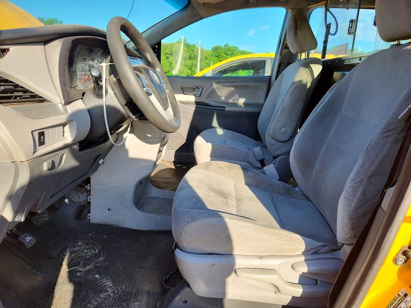 Photo 7 from auction – 2016 TOYOTA SIENNA with VIN 5TDZK3DC9GS756019
