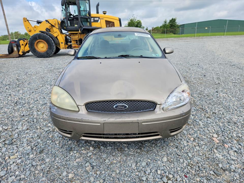 Photo 5 from auction – 2004 FORD TAURUS with VIN 1FAFP53U74A112544