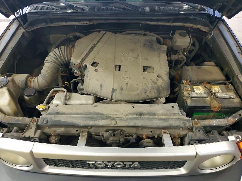 Photo 12 from auction – 2007 TOYOTA FJ CRUISER with VIN JTEBU11F870043450