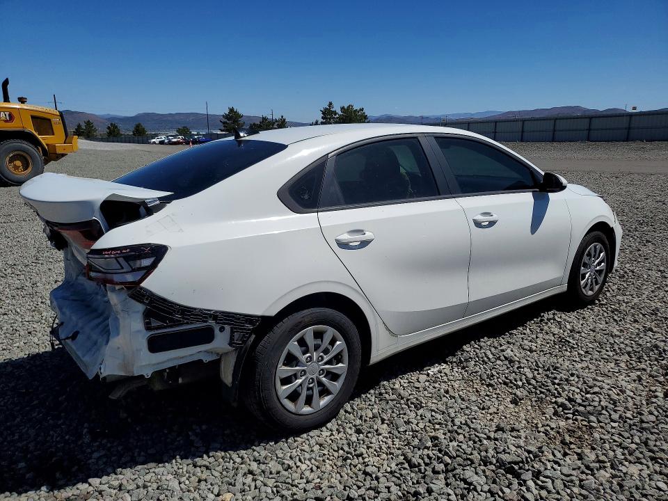 Photo 3 from auction – 2023 KIA FORTE with VIN 3KPF24AD1PE635470