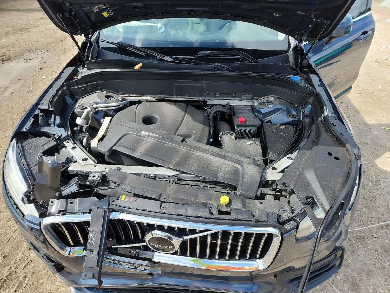 Photo 11 from auction – 2021 VOLVO XC90 with VIN YV4102CK0M1767955