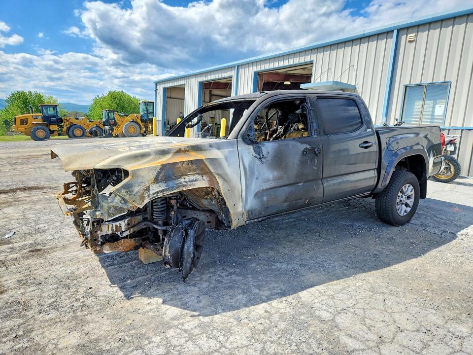 Снимка 1 от търг – 2019 TOYOTA TACOMA с VIN 3TMCZ5ANXKM194997