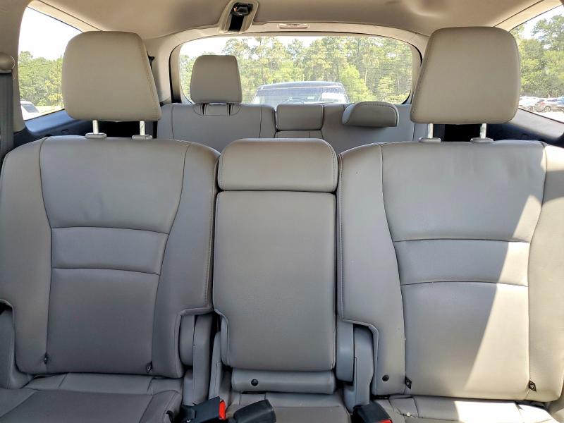 Фото 10 с аукциона – 2018 HONDA PILOT с VIN 5FNYF5H54JB015814