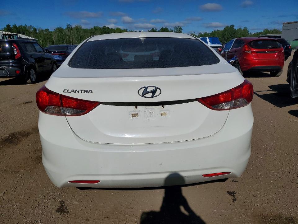 Photo 6 from auction – 2013 HYUNDAI ELANTRA with VIN 5NPDH4AE5DH334528