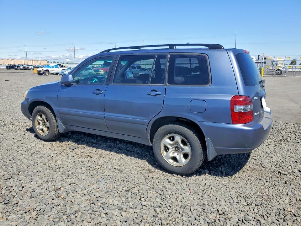Photo 2 from auction – 2005 TOYOTA HIGHLANDER with VIN JTEHP21A850069460