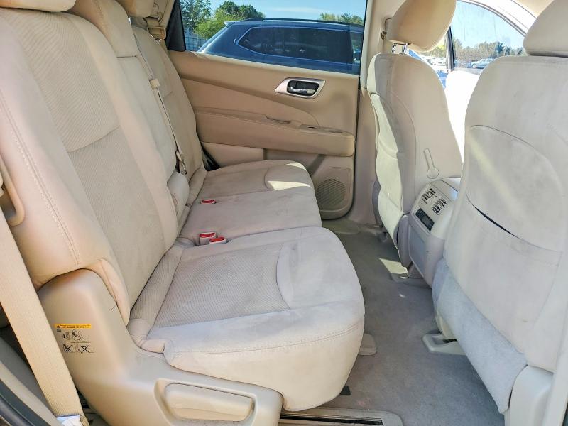 Photo 11 from auction – 2015 NISSAN PATHFINDER with VIN 5N1AR2MN7FC627356
