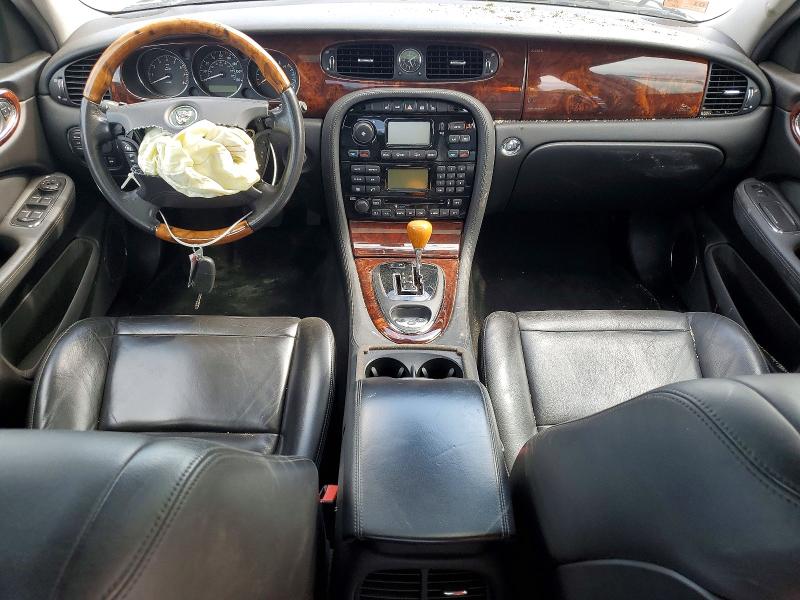 Photo 8 from auction – 2004 JAGUAR XJ8 with VIN SAJWA71C24SG22199