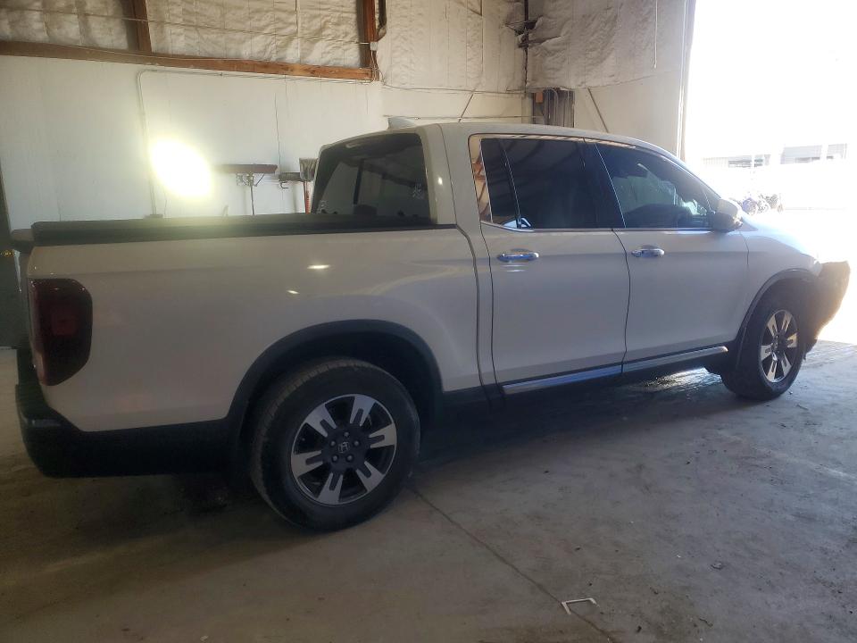 Снимка 3 от търг – 2018 HONDA RIDGELINE с VIN 5FPYK3F77JB017939
