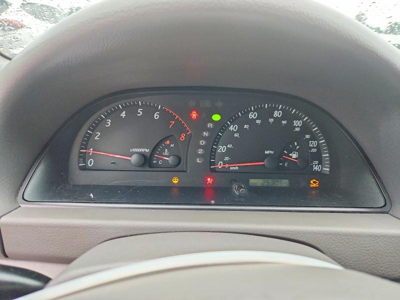 Photo 9 from auction – 2004 TOYOTA CAMRY with VIN 4T1BE32K54U789945