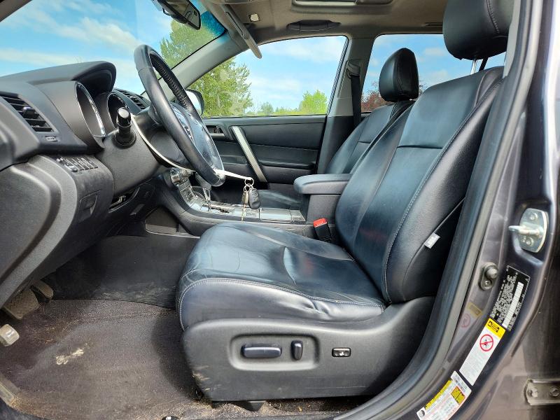 Photo 7 from auction – 2013 TOYOTA HIGHLANDER with VIN 5TDBK3EH2DS232900