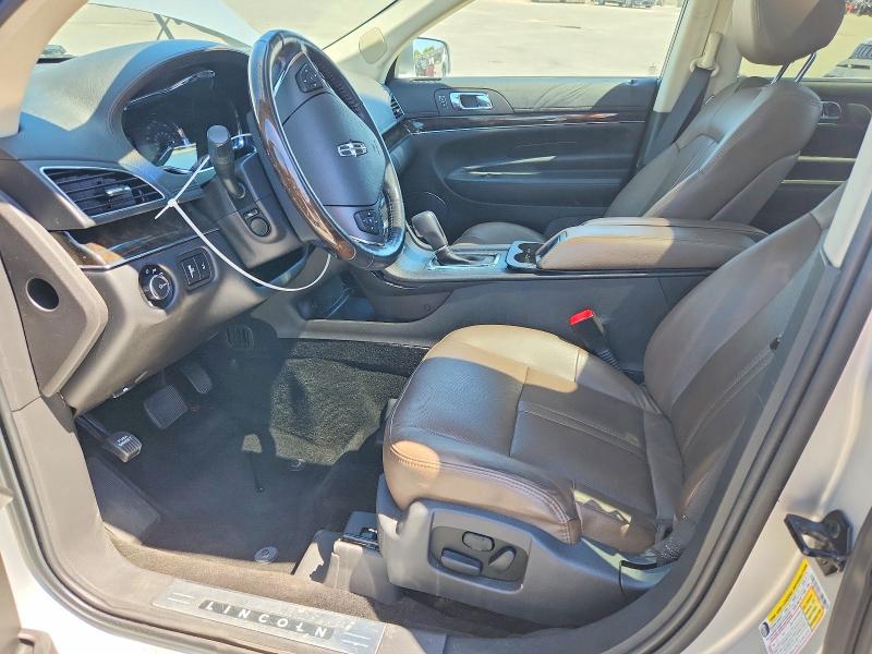 Photo 7 from auction – 2013 LINCOLN MKT with VIN 2LMHJ5AT8DBL57498