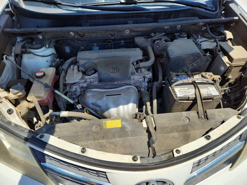 Photo 12 from auction – 2015 TOYOTA RAV4 with VIN JTMWFREV9FJ044518