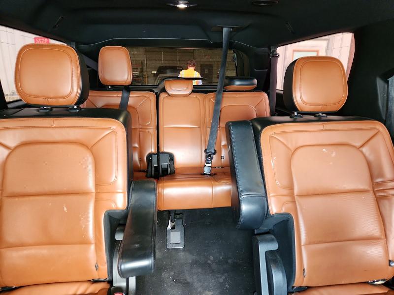 Photo 10 from auction – 2019 LINCOLN NAVIGATOR with VIN 5LMJJ3LT2KEL13137
