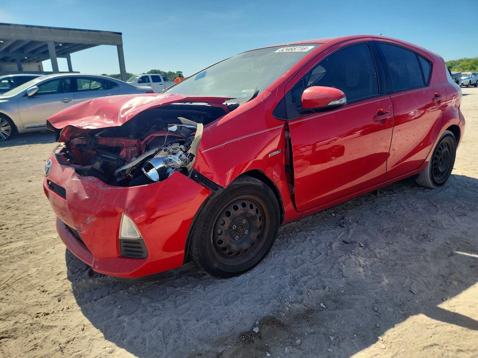 TOYOTA PRIUS C 2012 с VIN JTDKDTB33C1025849 - Фото с аукциона