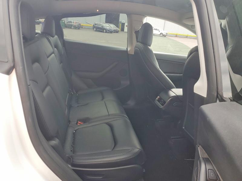 Photo 10 from auction – 2021 TESLA MODEL Y with VIN 5YJYGAEE0MF232081