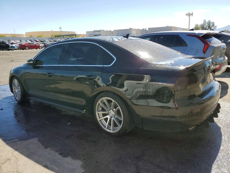Photo 2 from auction – 2015 VOLKSWAGEN PASSAT with VIN 1VWCV7A38FC036071