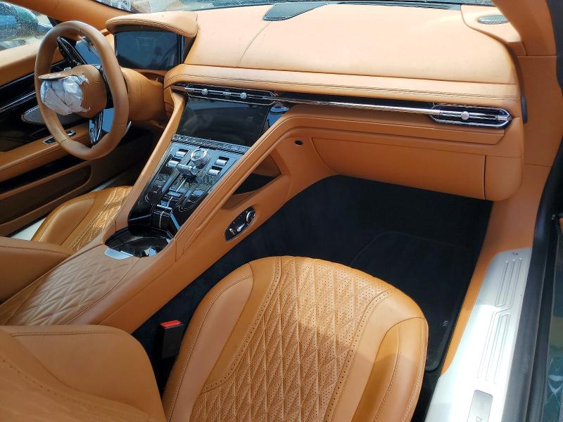Photo 8 from auction – 2025 ASTON MARTIN DB12 with VIN SCFRMFGW7SGM15661