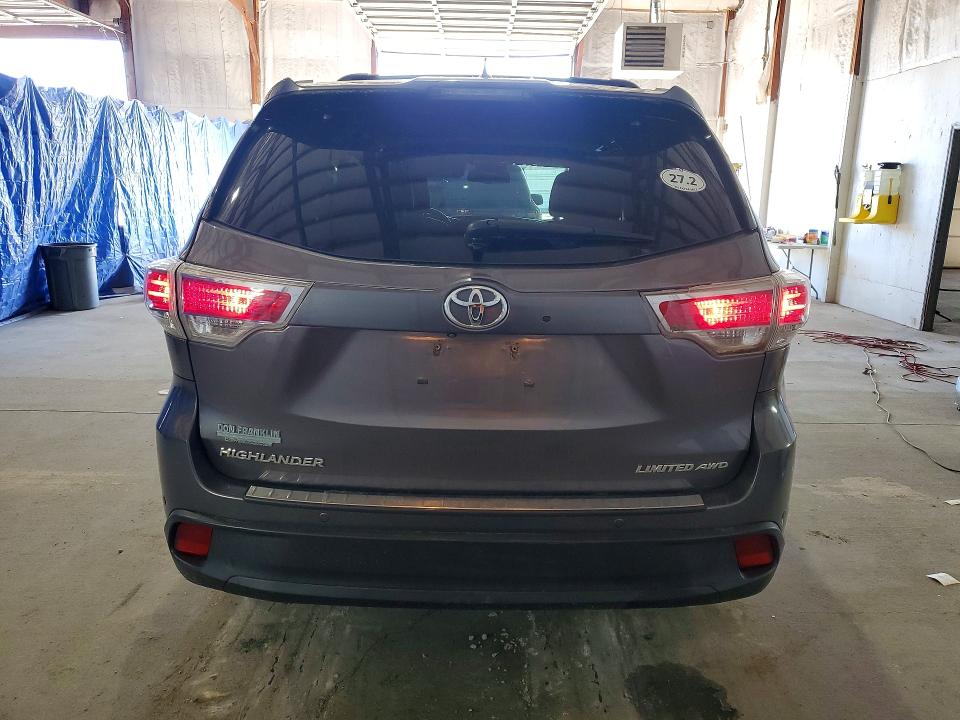 Photo 6 from auction – 2016 TOYOTA HIGHLANDER with VIN 5TDDKRFH5GS273360