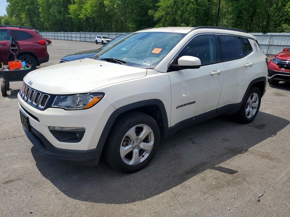 JEEP COMPASS 2018 with VIN 3C4NJDBB8JT342907 - Photo from auction