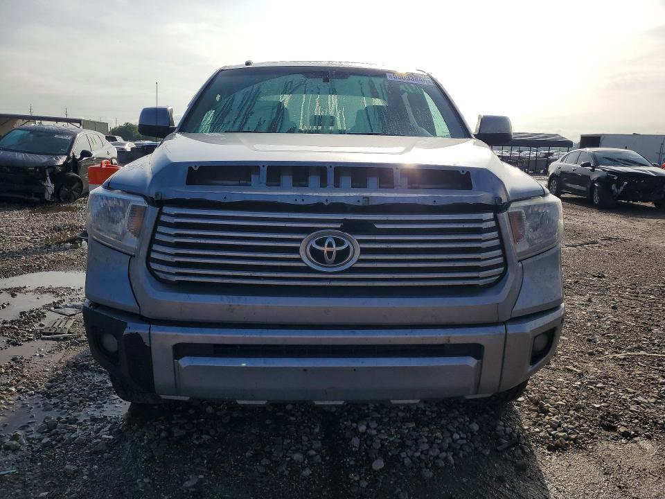 Photo 5 from auction – 2015 TOYOTA TUNDRA with VIN 5TFAW5F12FX476282